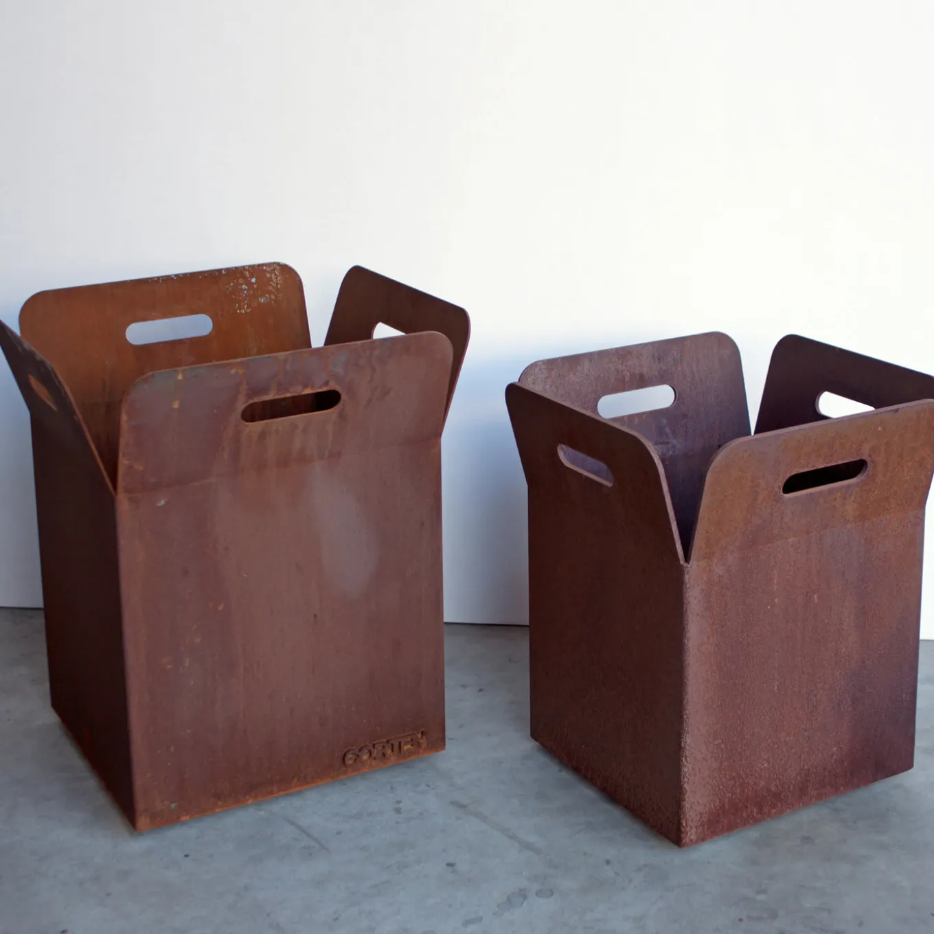 11.2 Portavaso in acciaio corten
