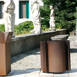 59 Portavaso in ferro