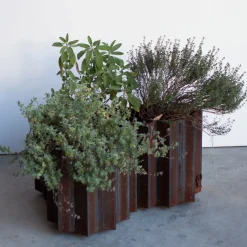 37 Portavaso in ferro