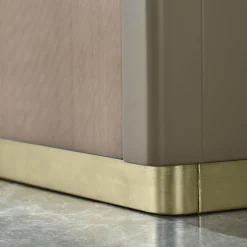 Armadio frontale in vetro beige della collezione Studio Privè