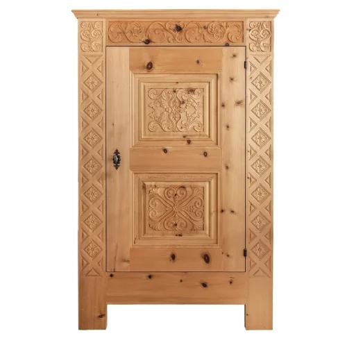 Armadio in legno di pino