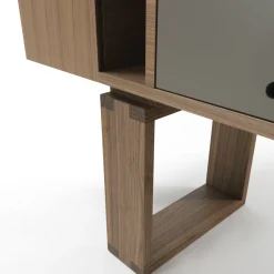 Armadio in legno 4x4