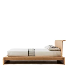 Bisu Il segreto della longevità, struttura per letto di Matteo Congiu