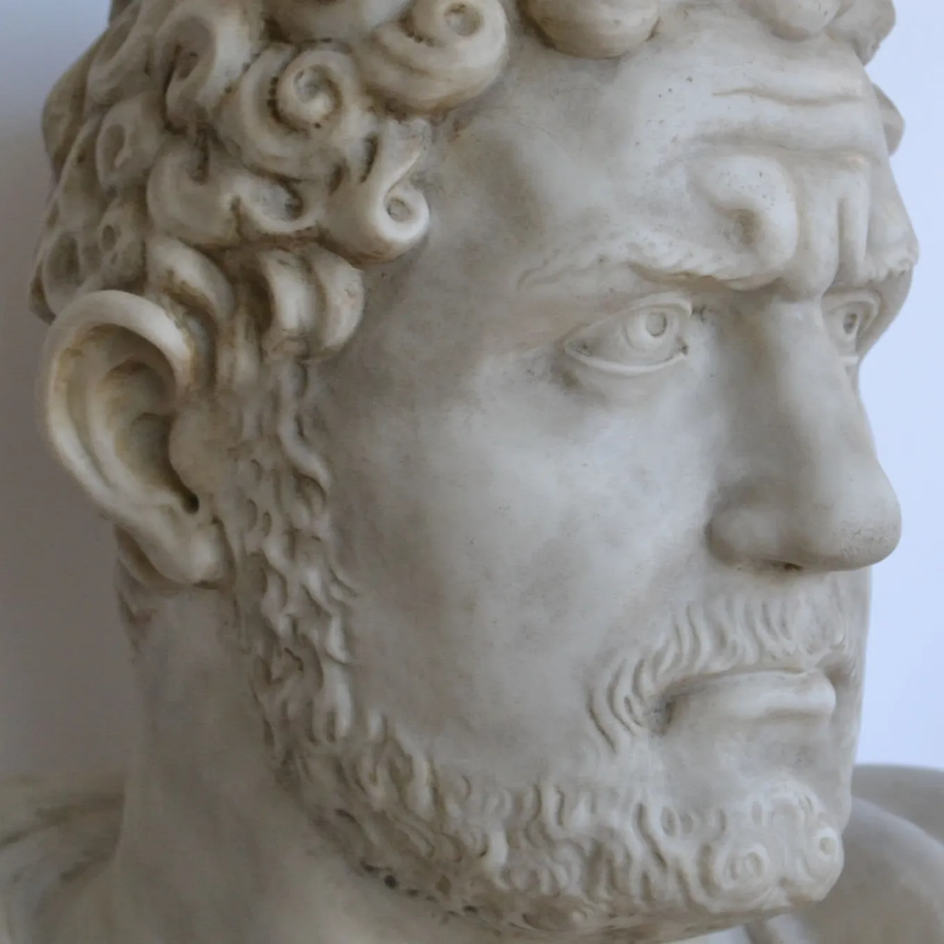 Busto in marmo dell'imperatore Caracalla