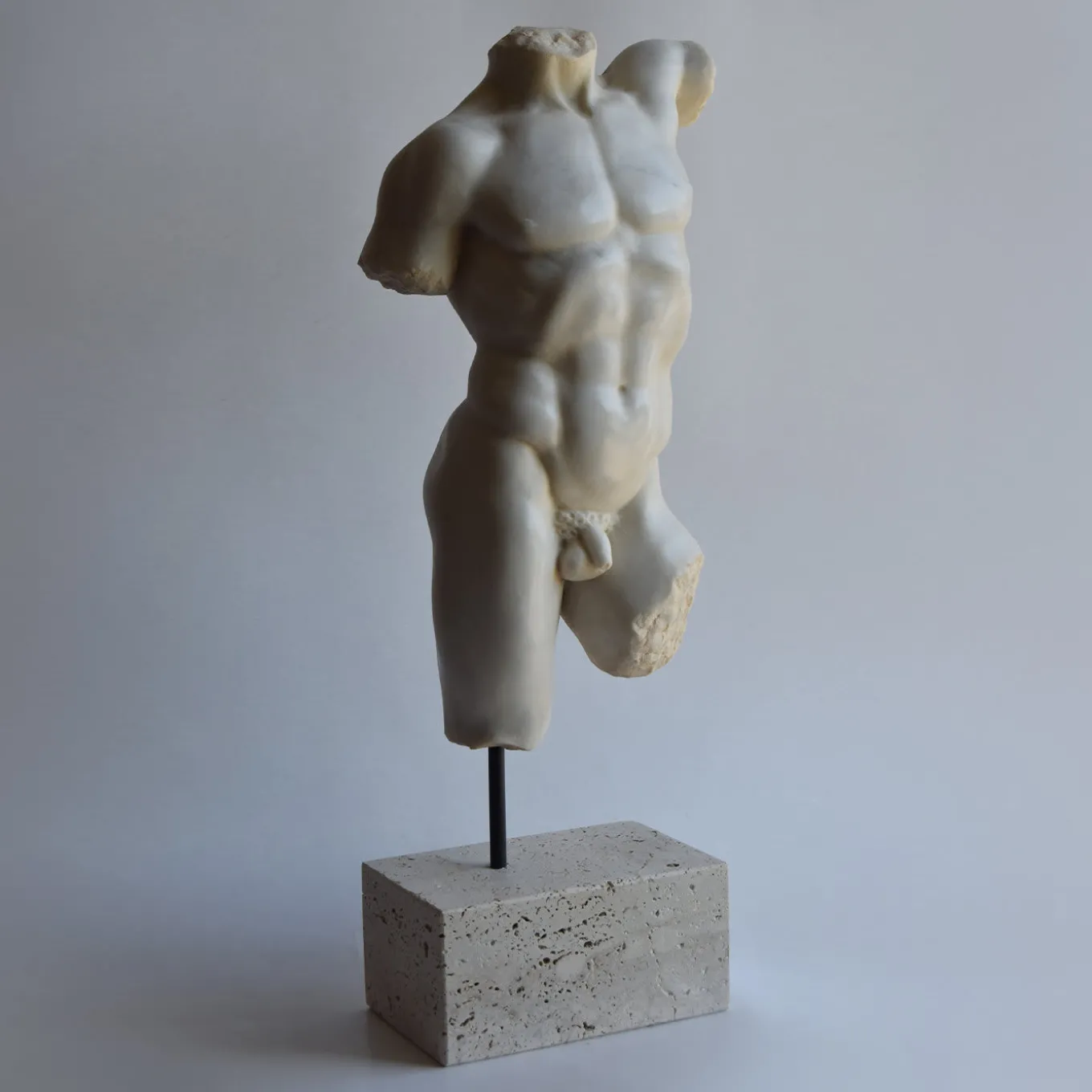 Busto maschile in marmo