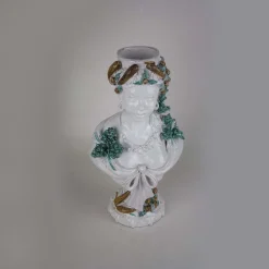 Busto scultura invernale in ceramica
