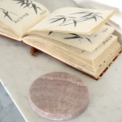 Caricatore Wireless Piccolo con Base in Marmo Rosa Egeo