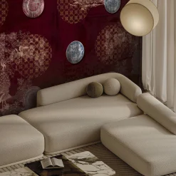 Carta da parati Chinese plates rossi e dorati con motivo a pavoni