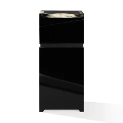 Cassa acustica Lyra in legno laccato nero lucido e corno