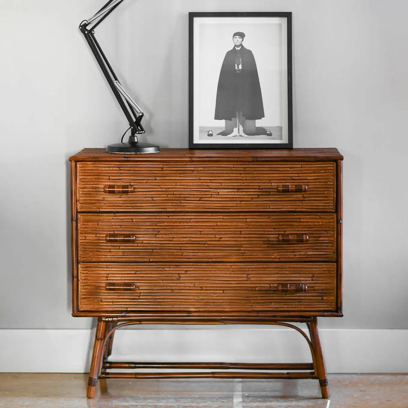 Cassettiera a 3 Cassetti Con Quattro Gambe In Bambù