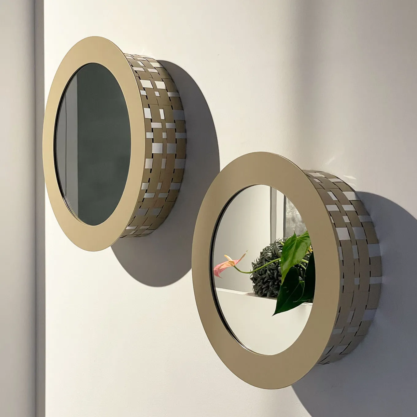 Celato 40 Specchio rotondo dorato