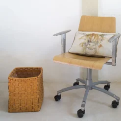 Cestino intrecciato quadrato ocra di Oscar Maschera