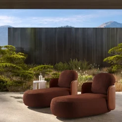 Chaise longue Mochi in pelle e tessuto marrone di Studiopepe
