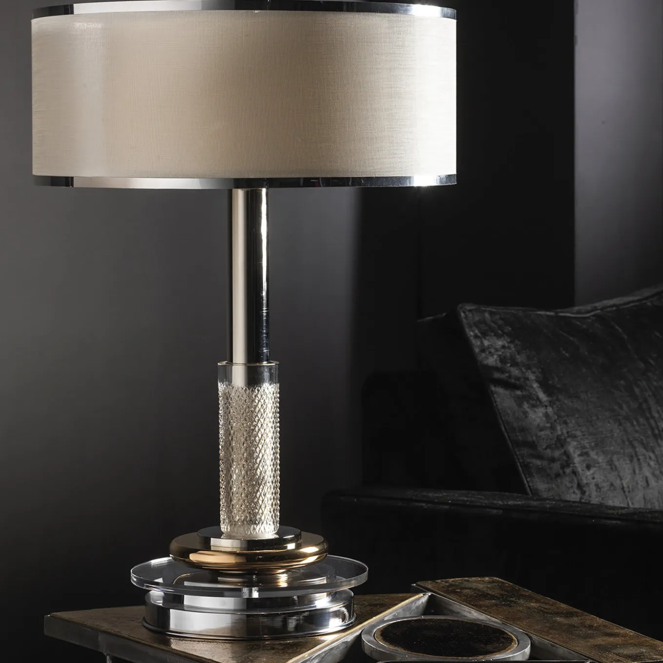 CL2100 Lampada da tavolo in ottone