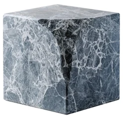 Colpo Da Maestro Scultura cubica scura di grandi dimensioni