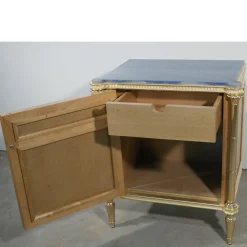 Comodino in foglia d'oro