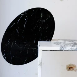 Console piccola in marmo Marquina