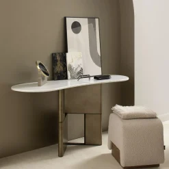 Console Tetris con piano in marmo e gambe in legno laccato bronzo