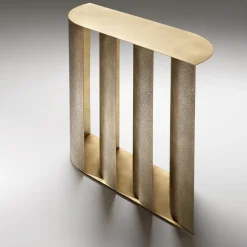 Consolle Sinestesia in ottone spazzolato di TIPSTUDIO