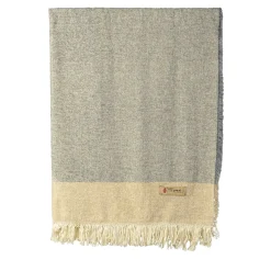 Coperta Hela con frange grigio chiaro e beige