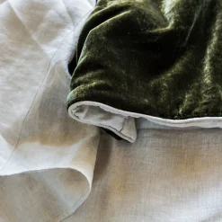 Coperta in lino e velluto verde