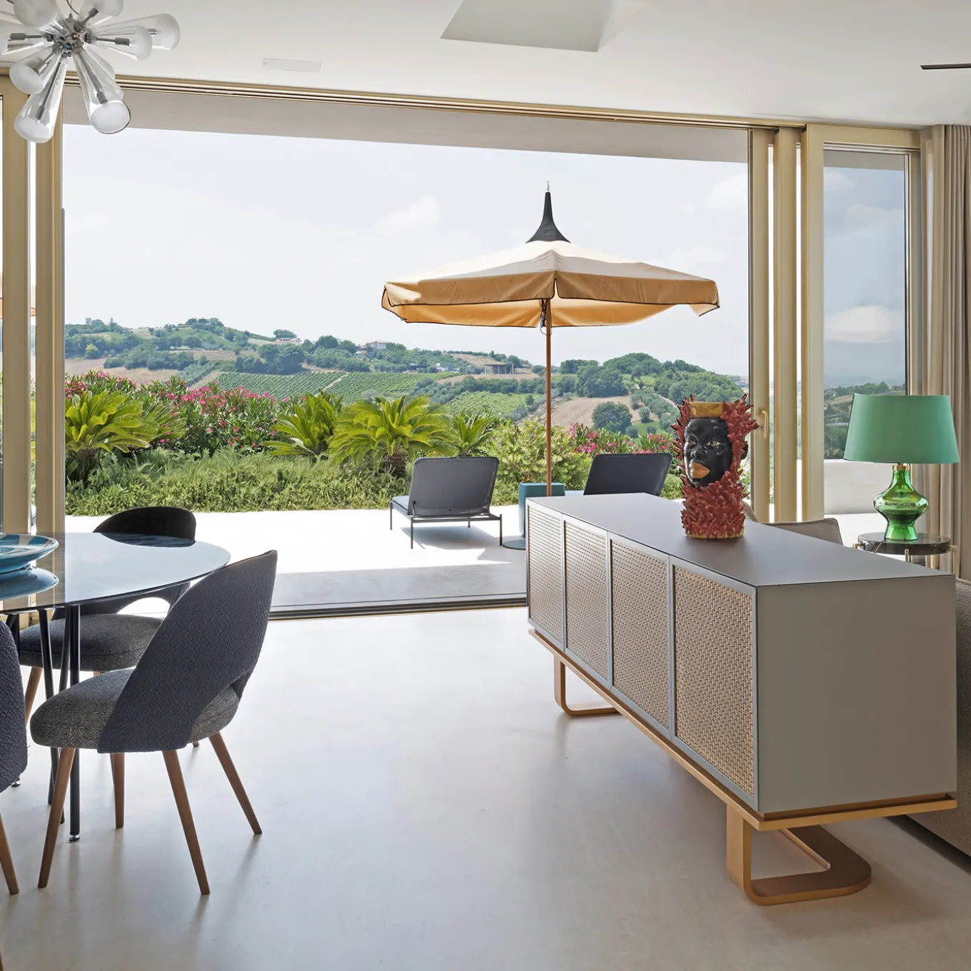 Credenza Airy
