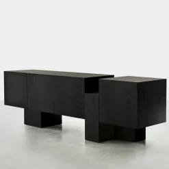 Credenza Dolmen in frassino nero di Dainelli Studio