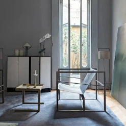 Credenza Ms. Chang in Rovere Scuro e Pelle-Pergamena