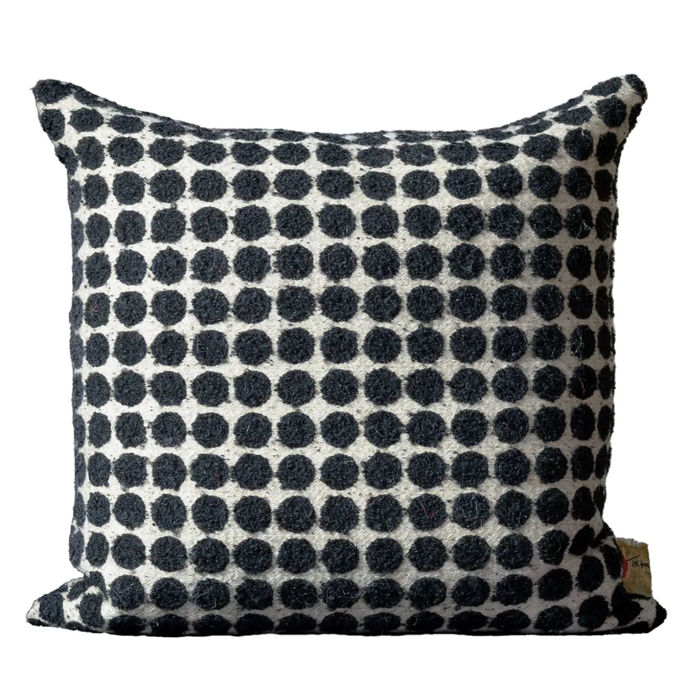 Cuscino Armoise quadrato in bouclé bianco e nero a pois
