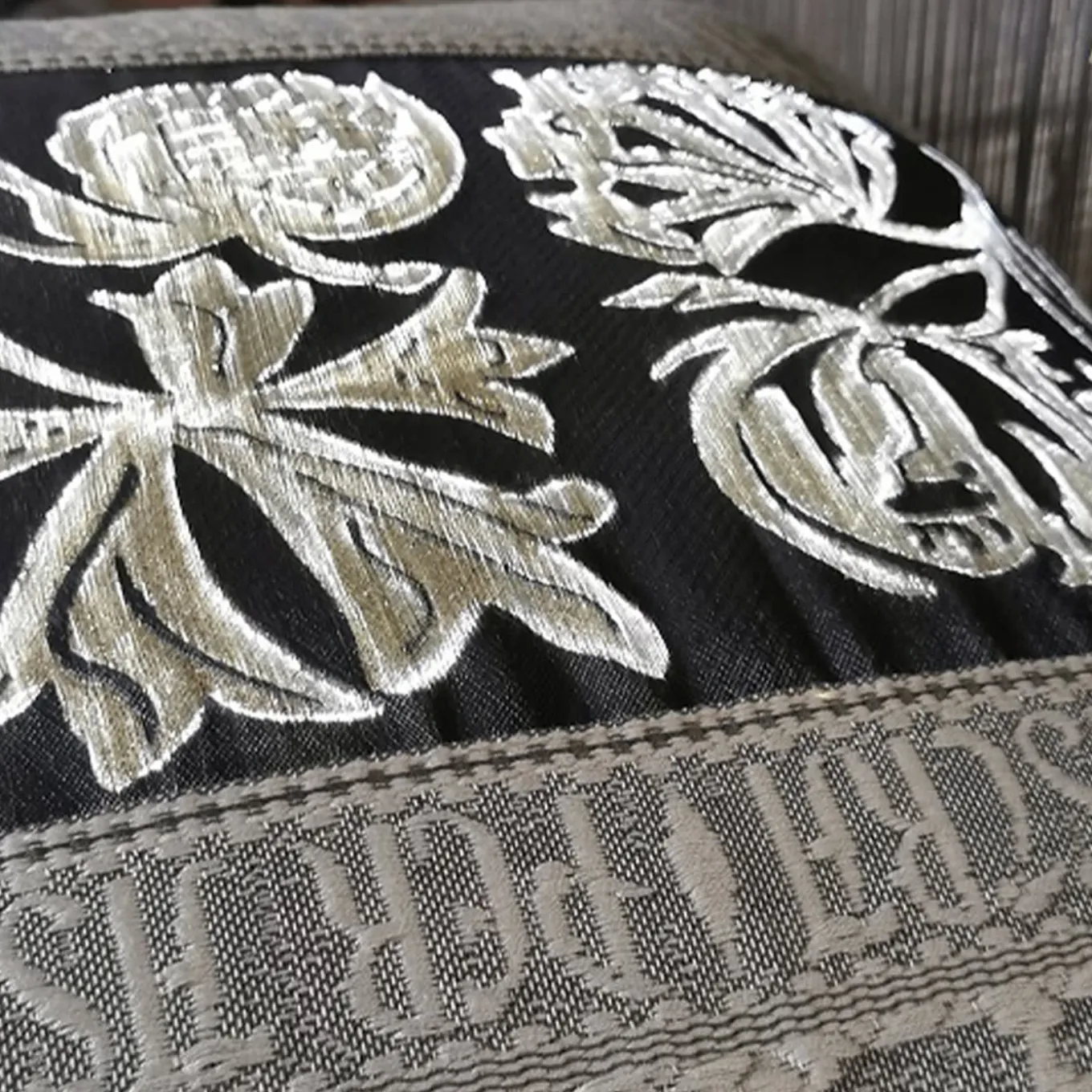 Cuscino Casarialto Atelier Astra di Marta Cucchia