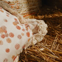 Cuscino grande con frange color caramello e marrone