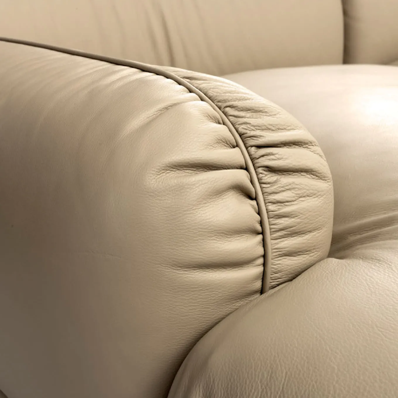 Divano in pelle beige Super MC