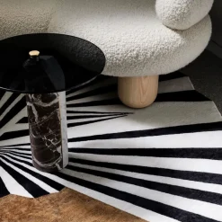 Divano scultoreo bianco siamese