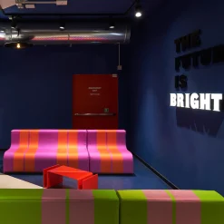 Divano Sofo viola e rosso