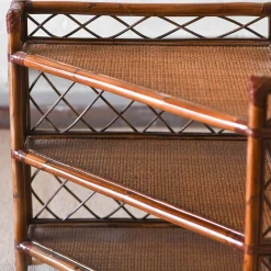 Etagère Angolare in Vimini e Bambù