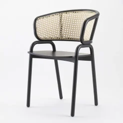 Frantz 881 Black Chair #2 di Gil Sheffi & Yoav Avinoam - Collezione Tekhne