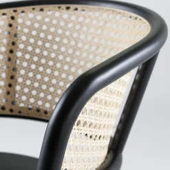 Frantz 881 Black Chair #2 di Gil Sheffi & Yoav Avinoam - Collezione Tekhne