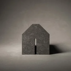 Il Villaggio - Casa di Pietra Avola Scultura in pietra di John Pawson