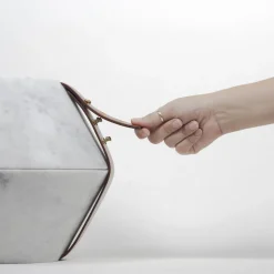 Istanti Inclusi Contenitore simile a una clessidra