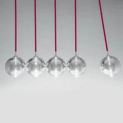 Lampada a sospensione Newton di Franco Raggi