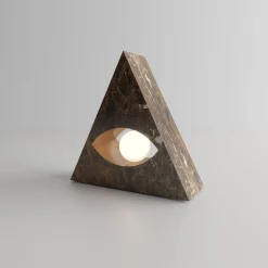 Lampada da Tavolo Eye in Marmo Scultoreo di Sissy Daniele
