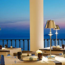 Lampada da tavolo Kuma S Chrome di Michele Bönan