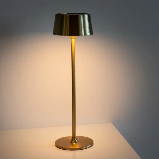 Lampada da Tavolo Ricaricabile Mina in Metallo con Finitura Dorata