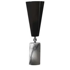 Lampada da tavolo Vox Alta di Lorenza Bozzoli in marmo di Carrara