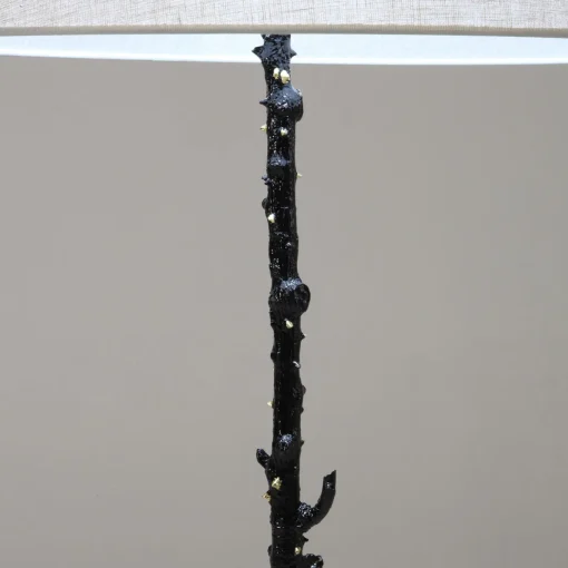 Lampada da terra Rosa Rosae in bronzo di Carlo Rampazzi