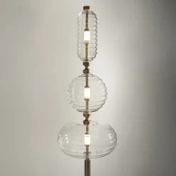 Lampada da terra Trinity 05 in bronzo di Mike Shilov