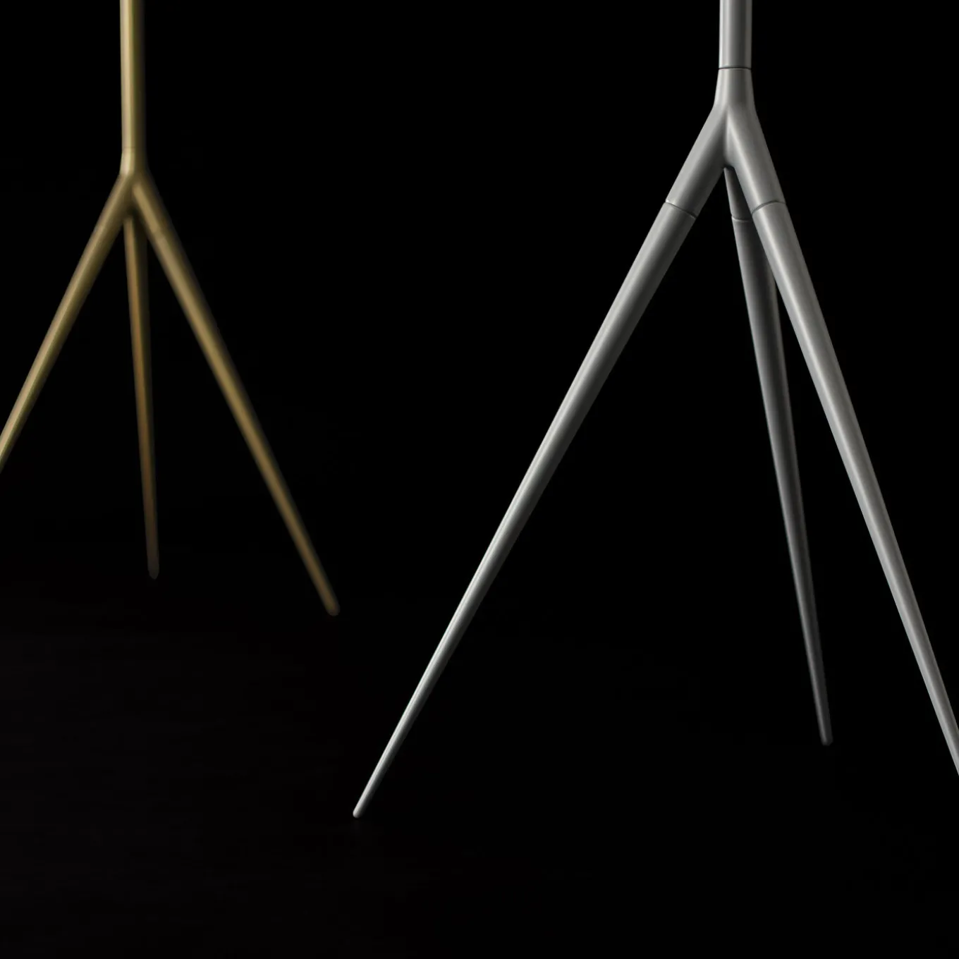 Lampada De-Lux oro di Gio Ponti