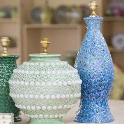 Lampada in maiolica Ortensia