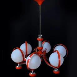 Lampadario rosso a 7 luci Stilnovo
