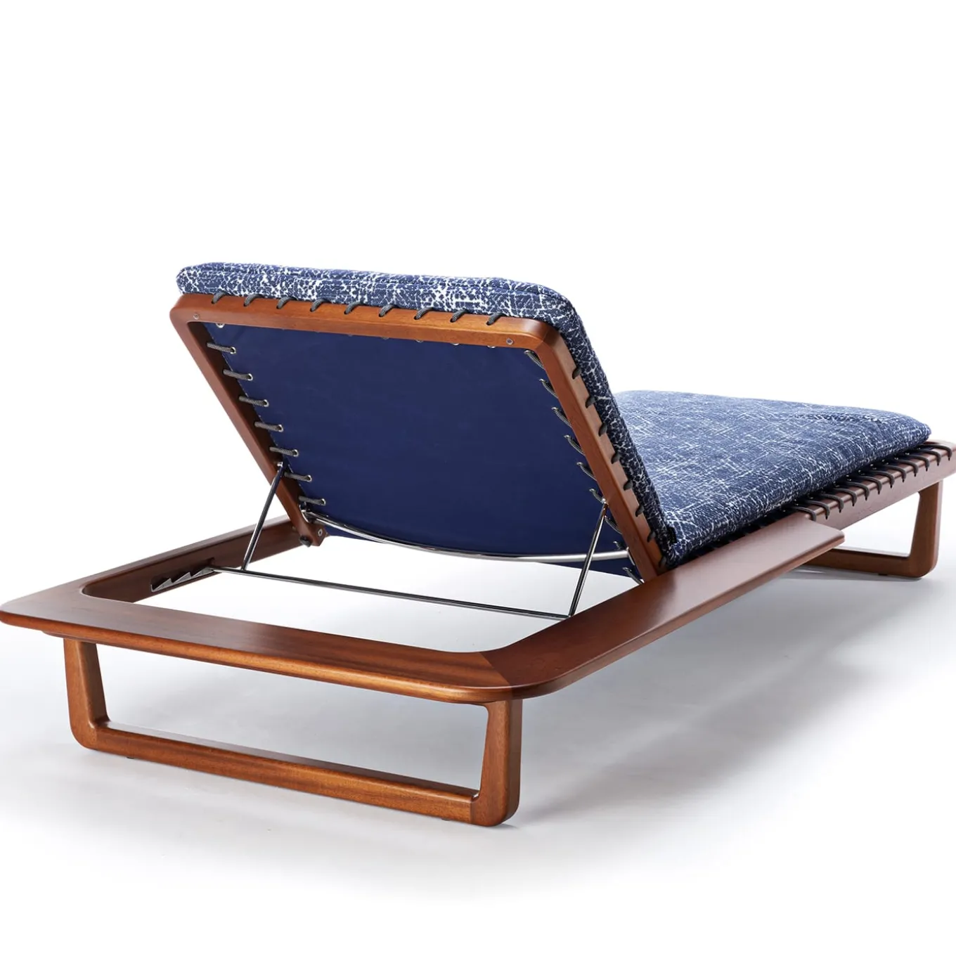 Lettino da sole al tramonto di Paola Navone